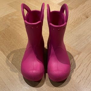 Pink crocs rainboots